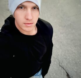 Женя